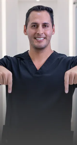 Image of a dentist at Prime Advanced Dentistry consulting 