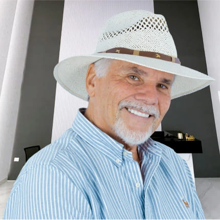 Stunning smile with Affordable Snap On Denture at Top Dental Clinic Cancun